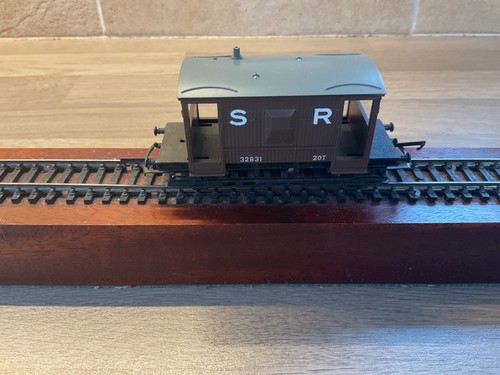 Wrenn railways w5038 guards - railways,